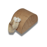 Rankų darbo natūralaus kaulo žiedas su dantimi