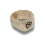 Rankų darbo Tauriojo elnio rago žiedas–amuletas su Baltų Saulės ženklu - Image 2